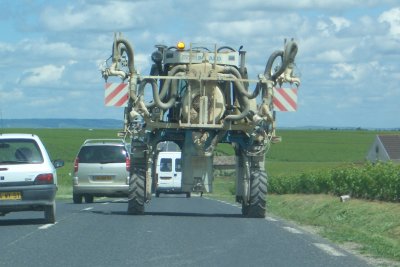 stilt tractor